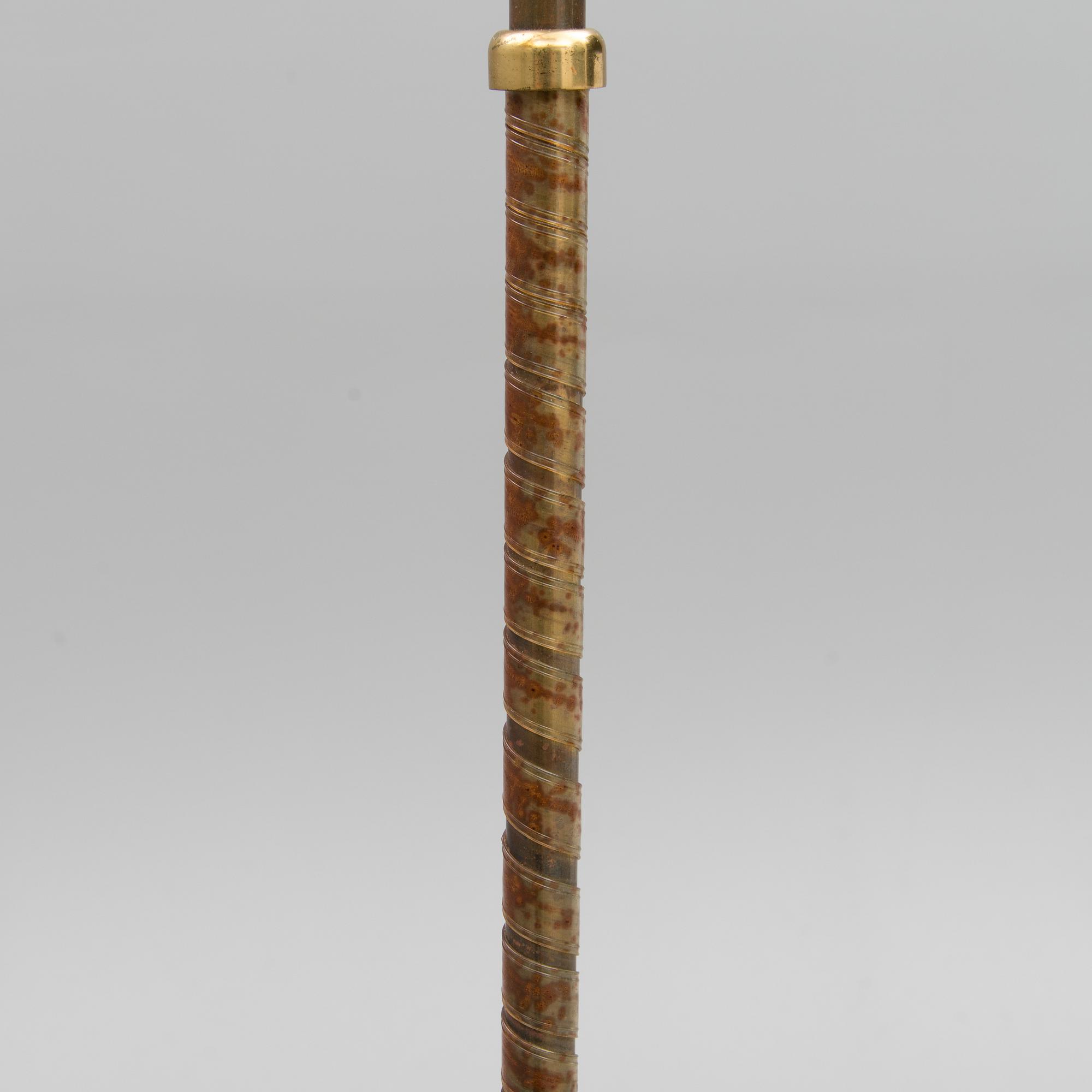 Lisa Johansson-Pape, Golvlampa, modell 2062, Stockmann Orno, 1900-talets mitt.