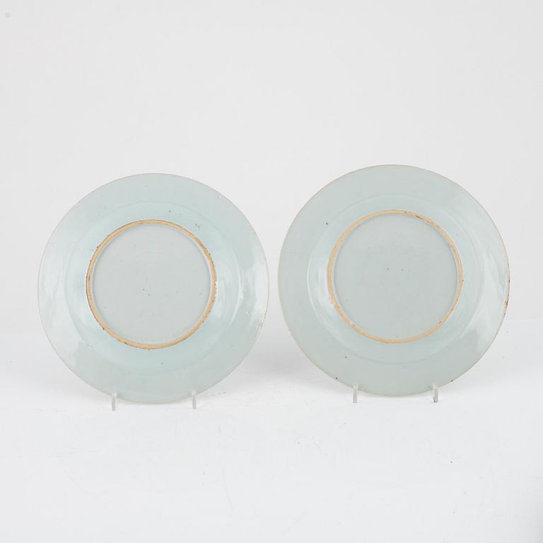 A set of seven imari dishes, Qing dynasty, 18th Century.