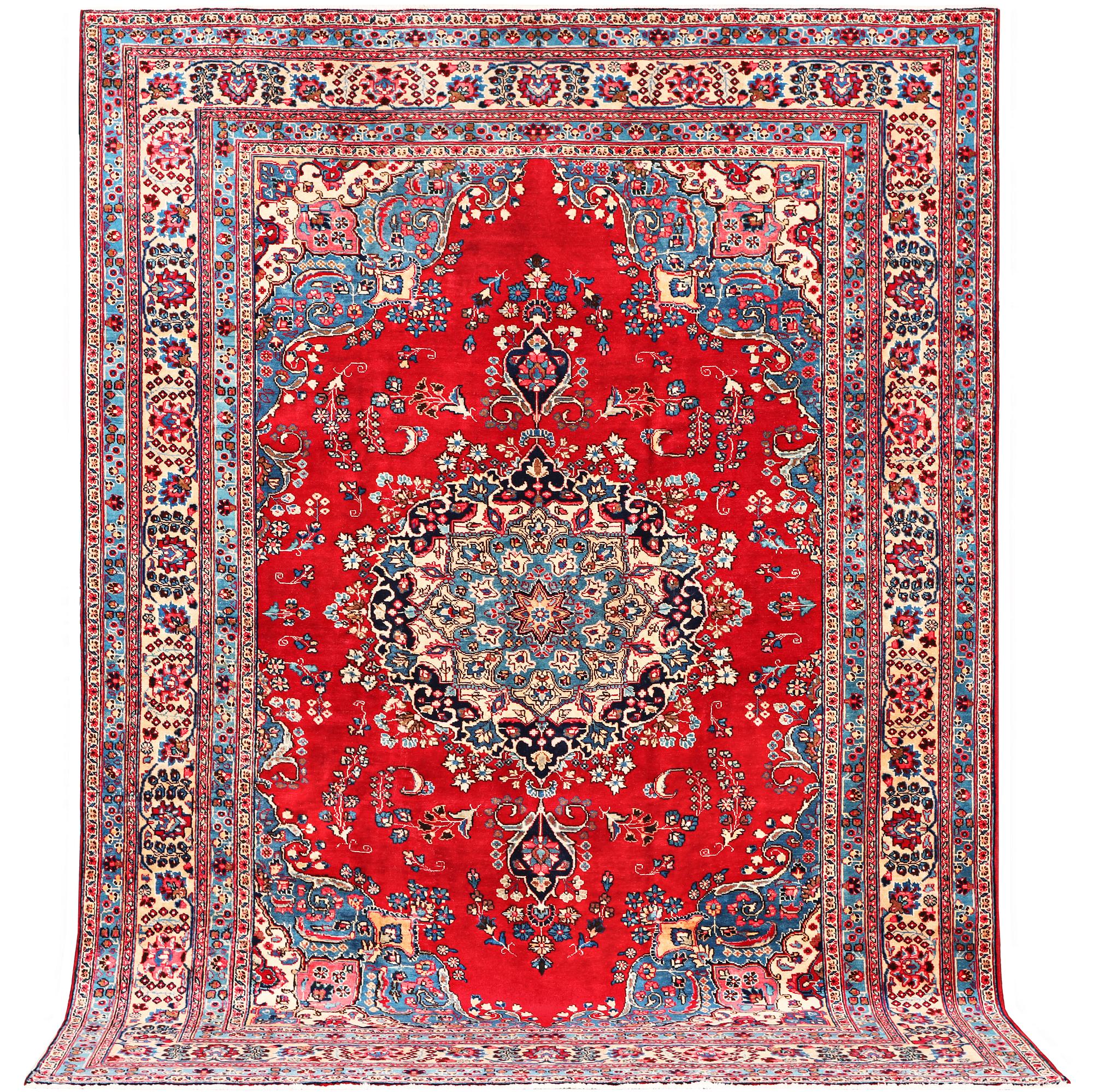 A Kashan carpet, a. 337 x 246 cm.
