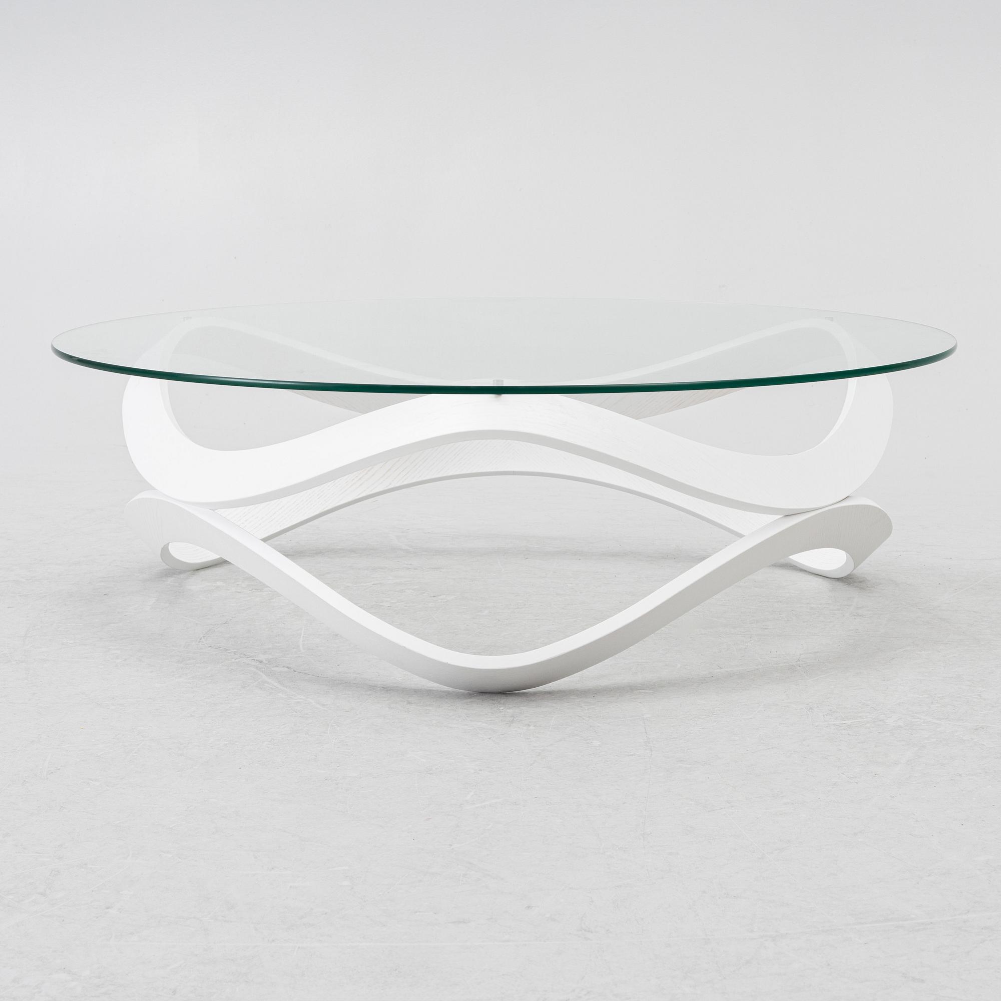 Dan Sunaga & Staffan Holm, soffbord, "Newton", Karl Andersson & Söner.