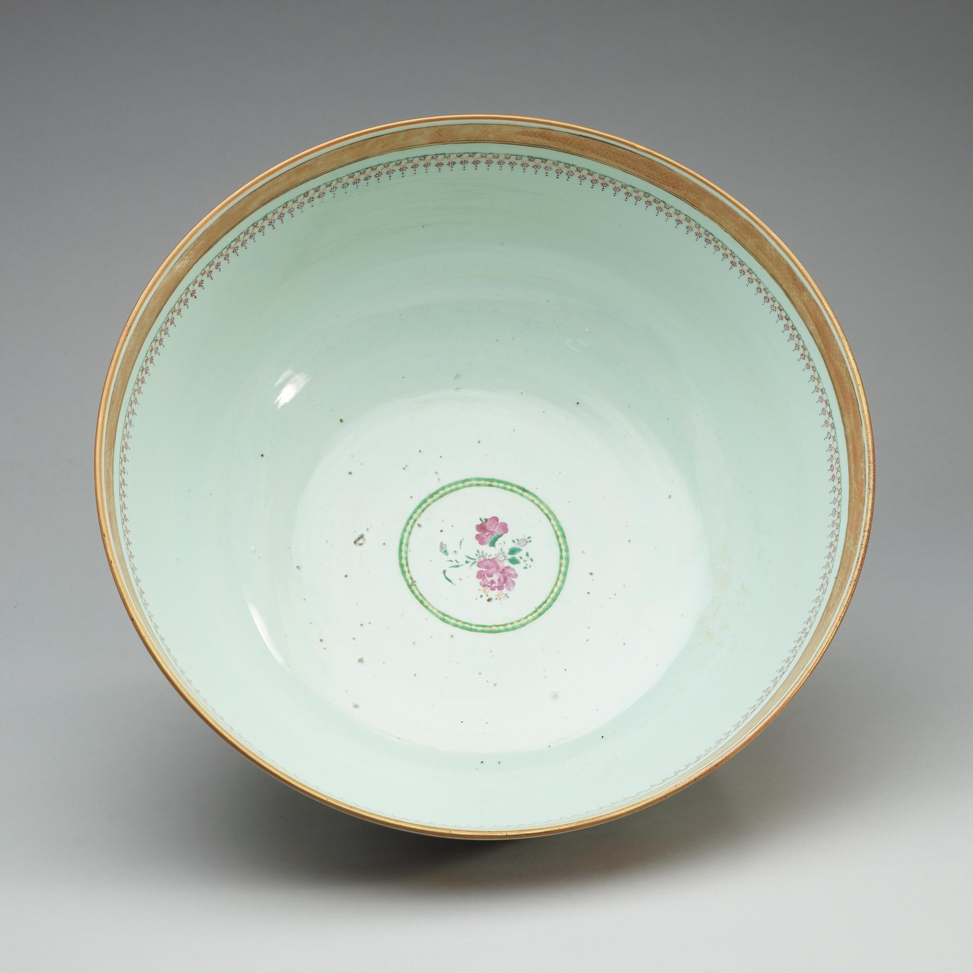 BÅLSKÅL, kompaniporslin. Qing dynastin, Qianlong (1736-95).