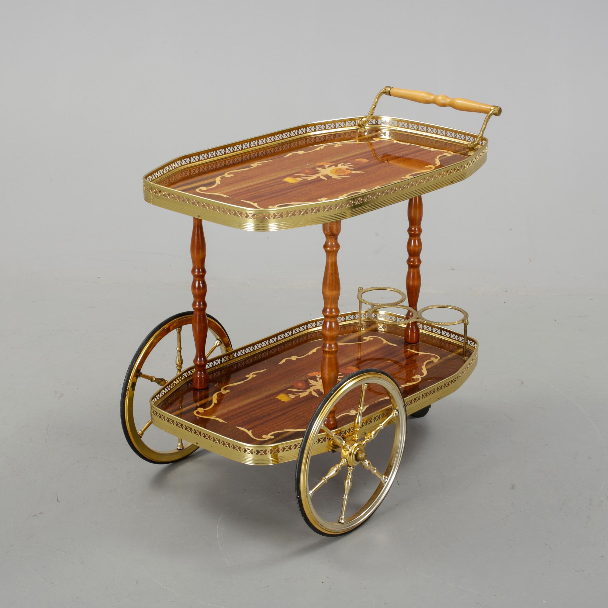 SERVERINGSVAGN, 1900-talets andra hälft.