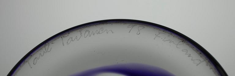 VAS, glas, sign. Pauli Partanen -98.