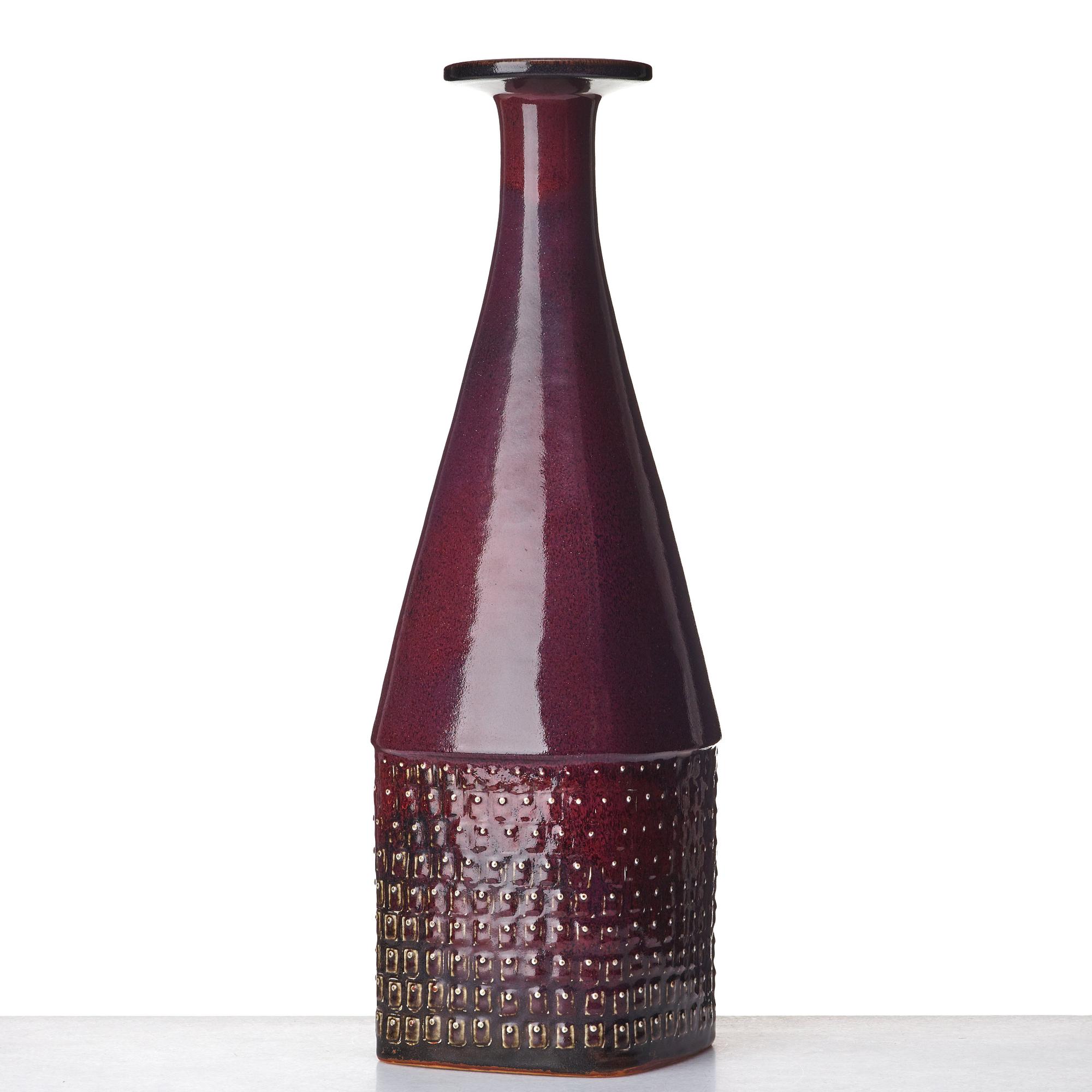 Stig Lindberg, a stoneware sang de boeuf glazed floor vase, Gustavsberg Studio, Sweden 1970.