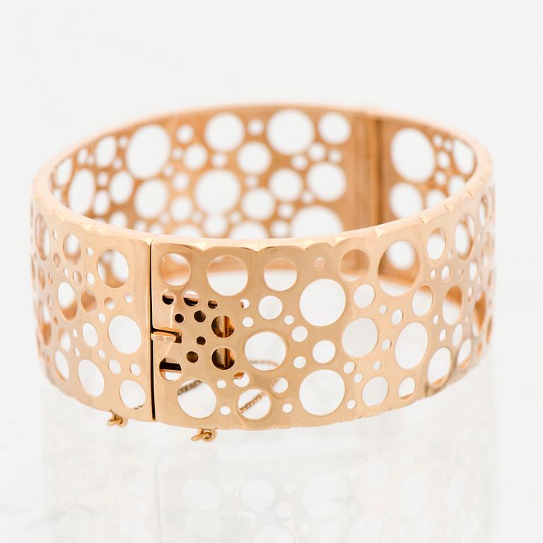 LIISA VITALI BRACELET, 14K gold. Kultakeskus, Helsinki Finland 1972.