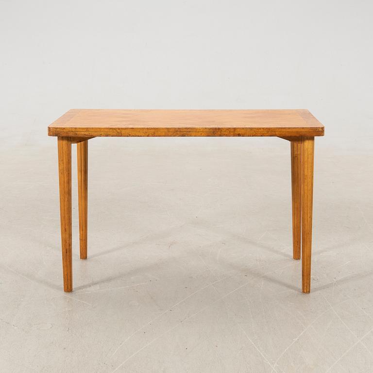 Coffee Table/Side Table Swedish Modern 1940s.