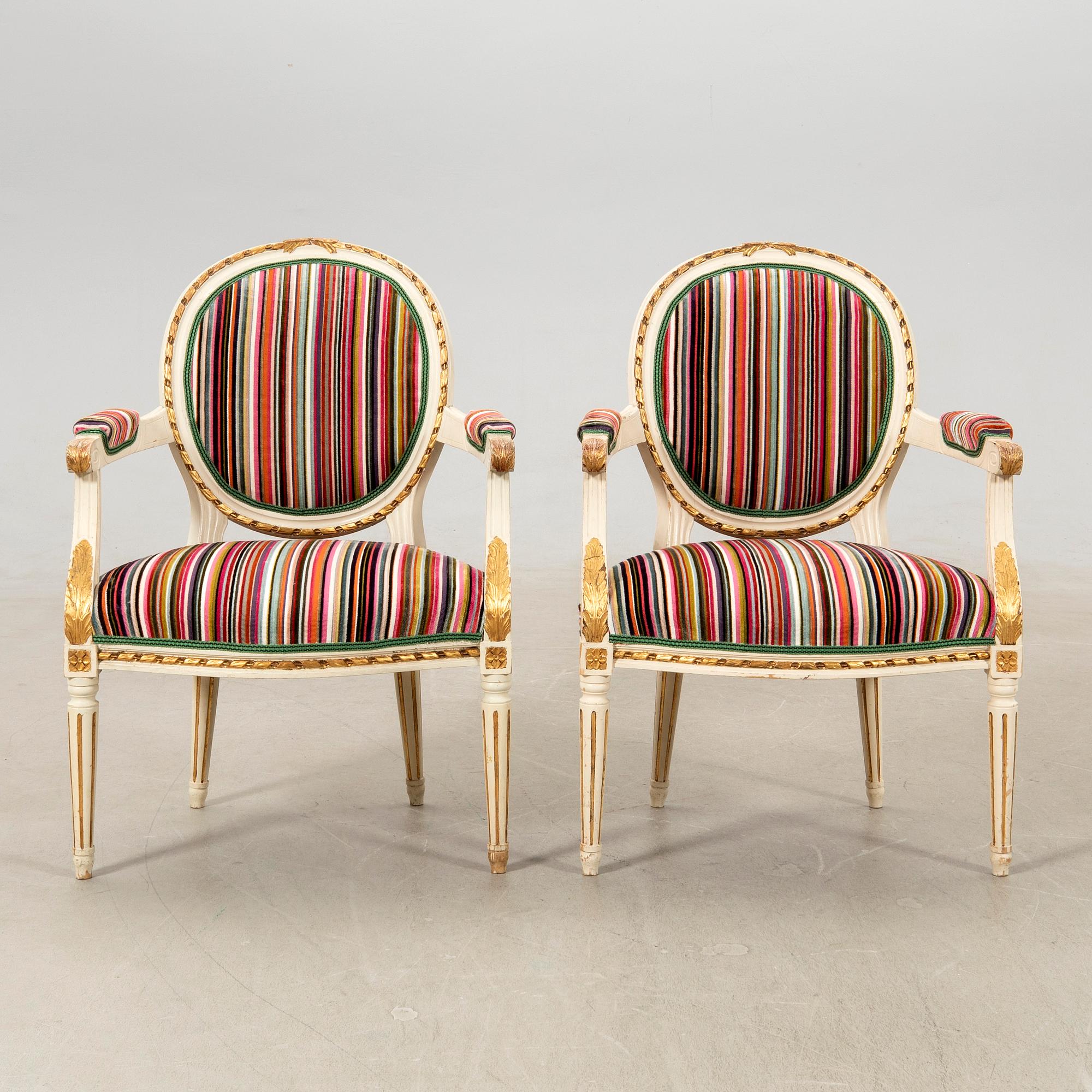 Armchairs, a pair in the Gustavian style, first half of the 20th century.