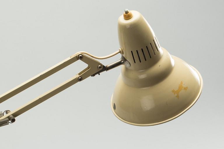 SKRIVBORDSLAMPA, Jacob Jacobsen, Modell L-2, Luxo, 1900-talets senare del.