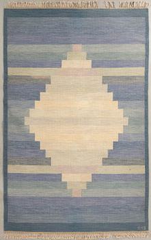 Anne-Marie Boberg, Rug flat weave signed approx. 309x197 cm.