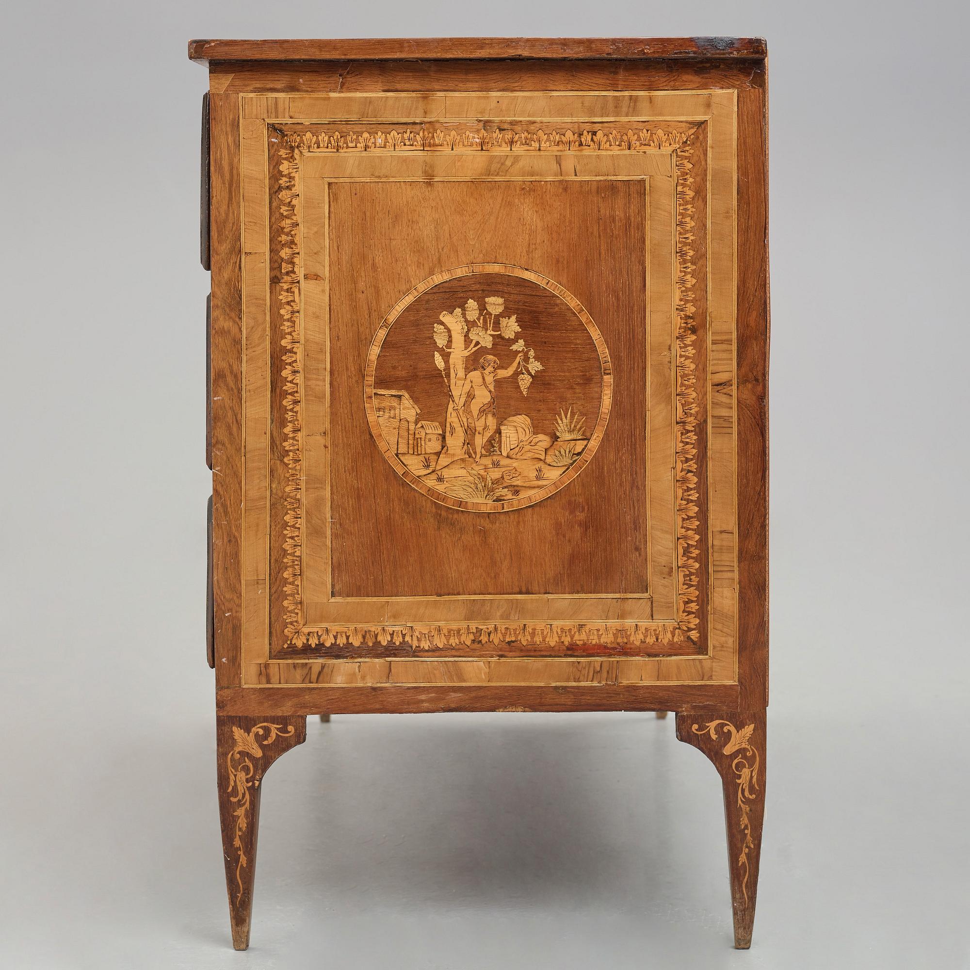 A Italian late 18th century commode.