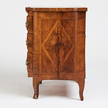 A Swedish late Baroque 18th century commode attributed to  J. H. Fürloh, master 1724.