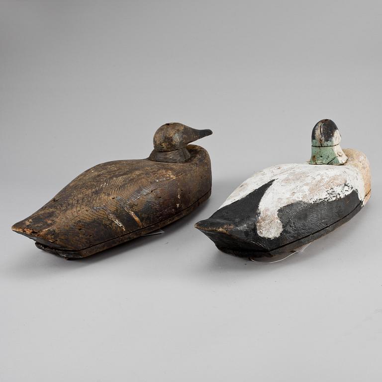 VETTAR, 2 st, trä, 1800/1900-tal.