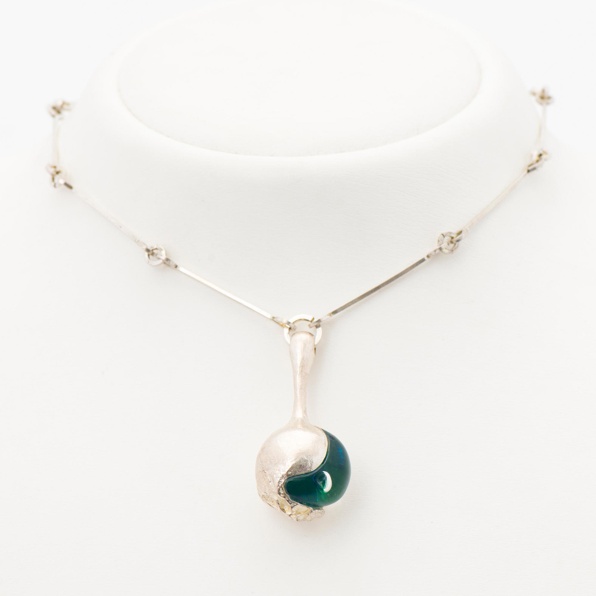 A BJÖRN WECKSTRÄM NECKLACE, "Nectaris", silver and acrylic. Lapponia 1973.