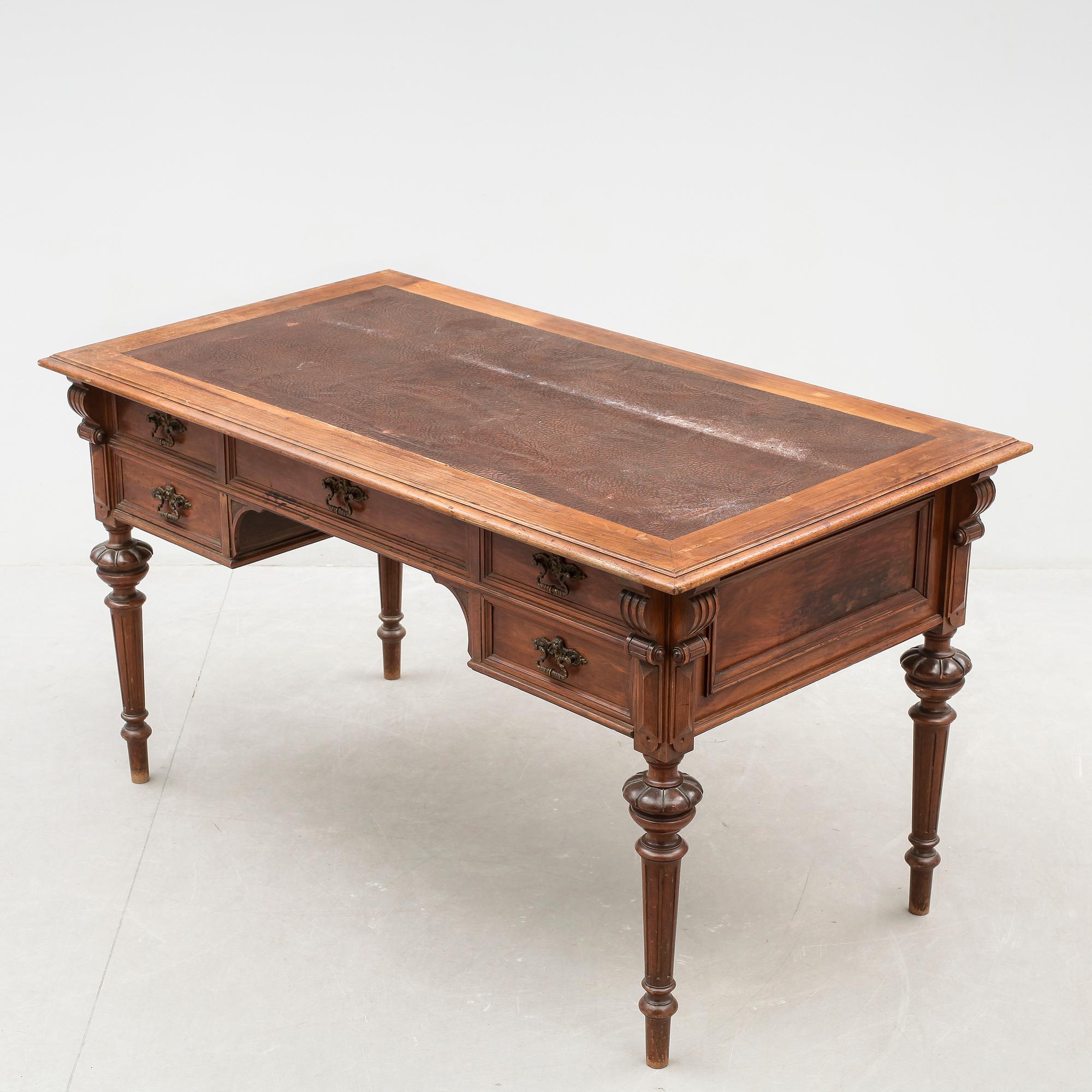 SKRIVBORD, nyrenässans, 1900-talets första hälft.
