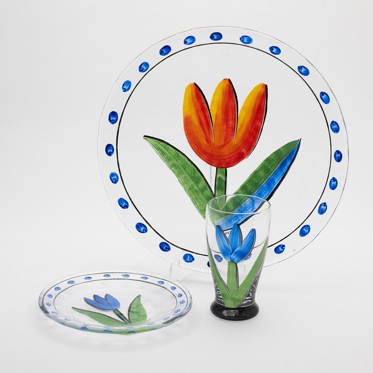 Ulrica Hydman-Vallien, glasservis, 17 delar, "Tulpan" , Kosta Boda.