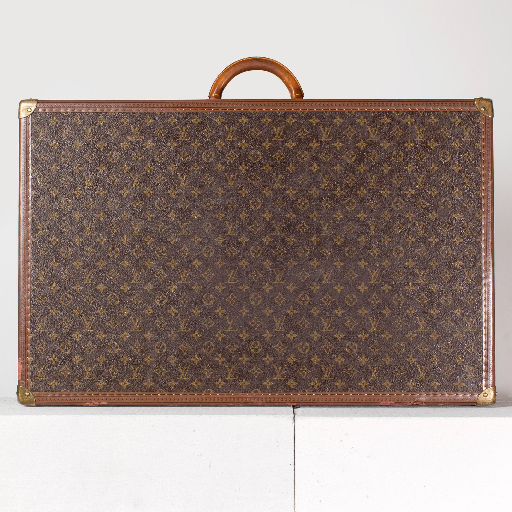 SUITCASE "Alzer 80" by Louis Vuitton.
