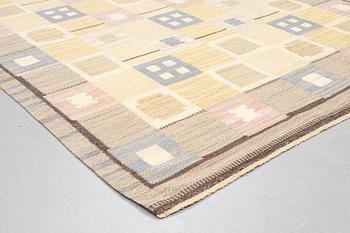 A carpet, flat weave, ca 240 x 155 cm, Sweden.