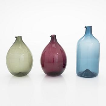 Timo Sarpaneva, a set of three "Bird bottles", signed Timo Sarpaneva Iittala.