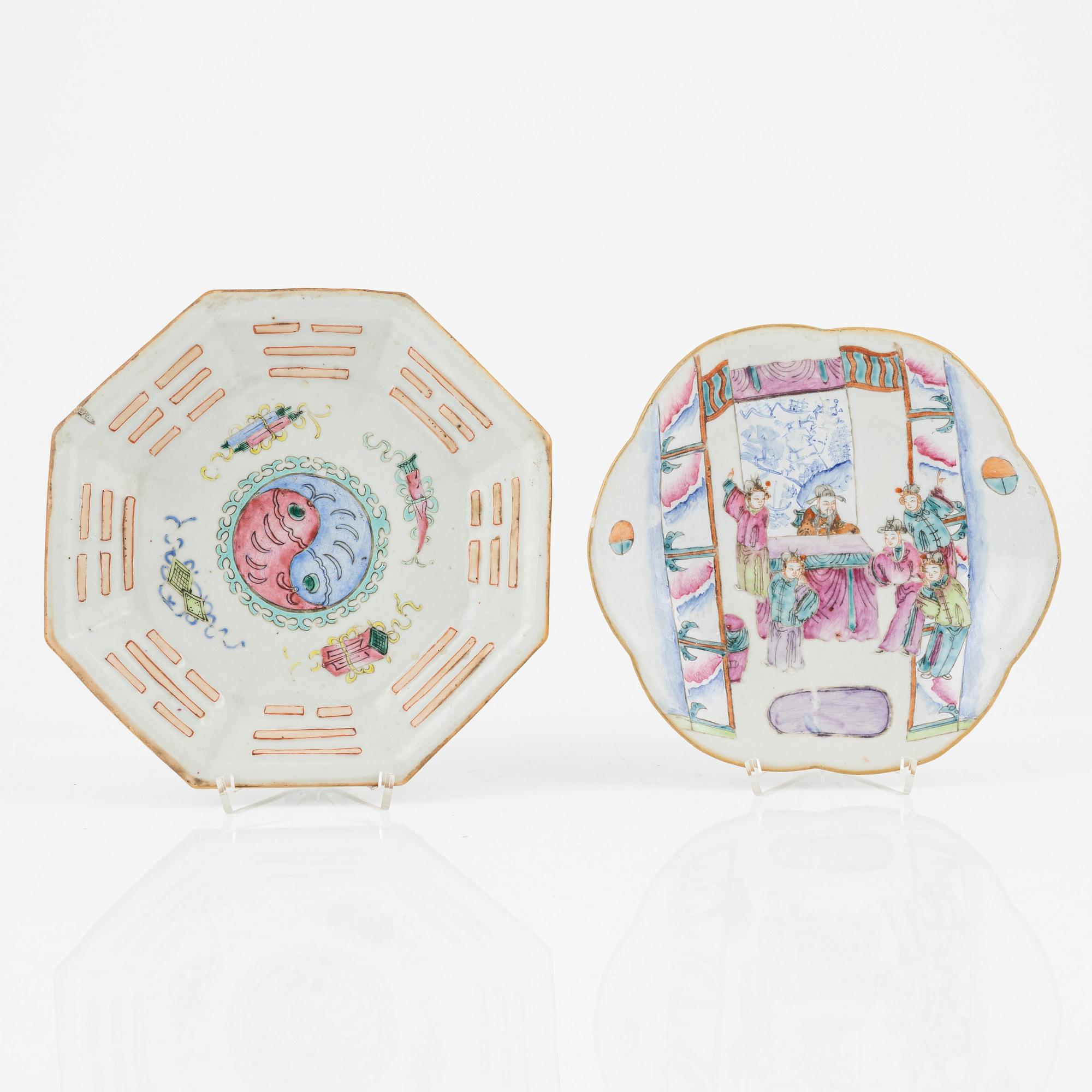 Skålar, fem stycken, porslin. Kina, Qingdynastin, 1800-/1900-tal.