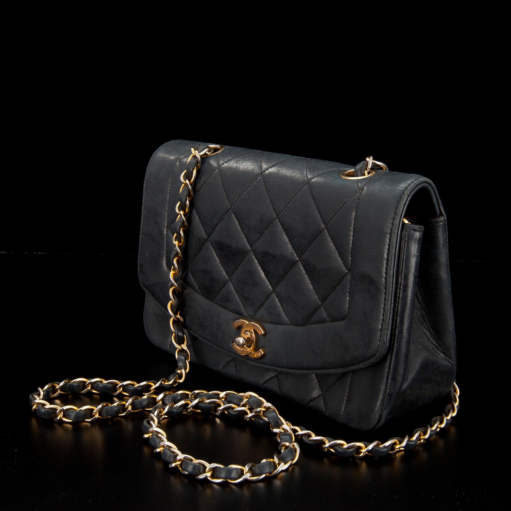 VÄSKA, Chanel.