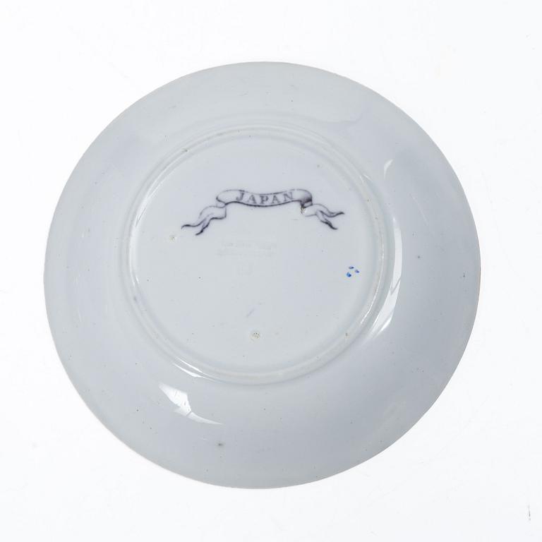 A Swedish "Japan" creamware dinner service, Rörstrand, 1866-1925. (c. 80 pieces).