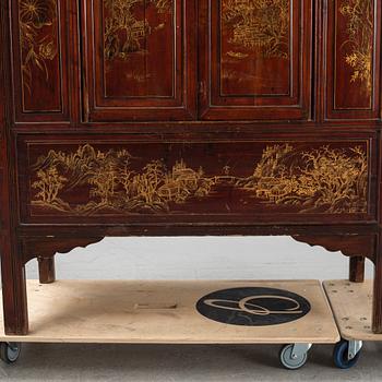 A Chinese cabinet, second half of the 20th century.