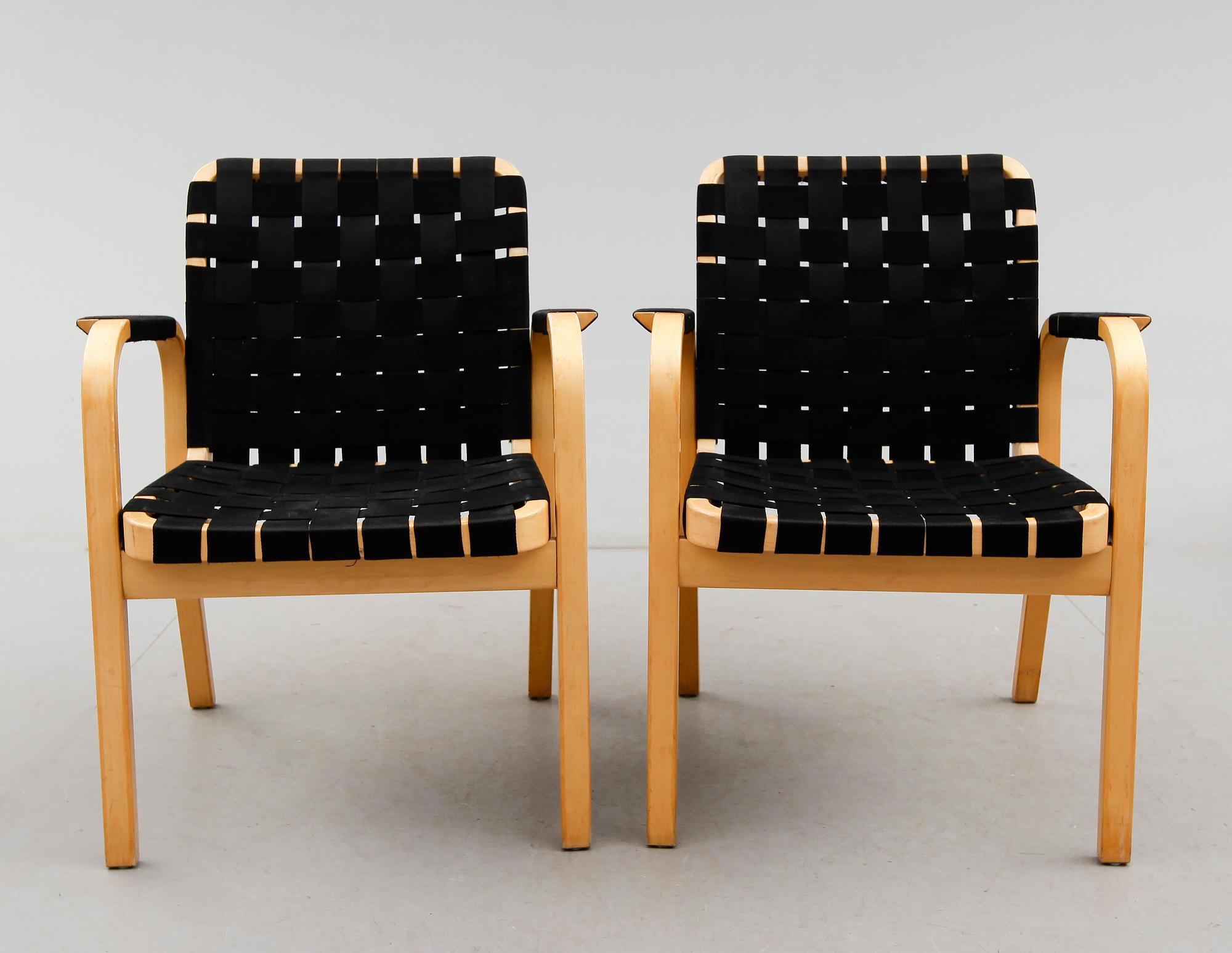 KARMSTOLAR, 1 par, modell 45, Alvar Aalto, 1900-talets andra hälft.