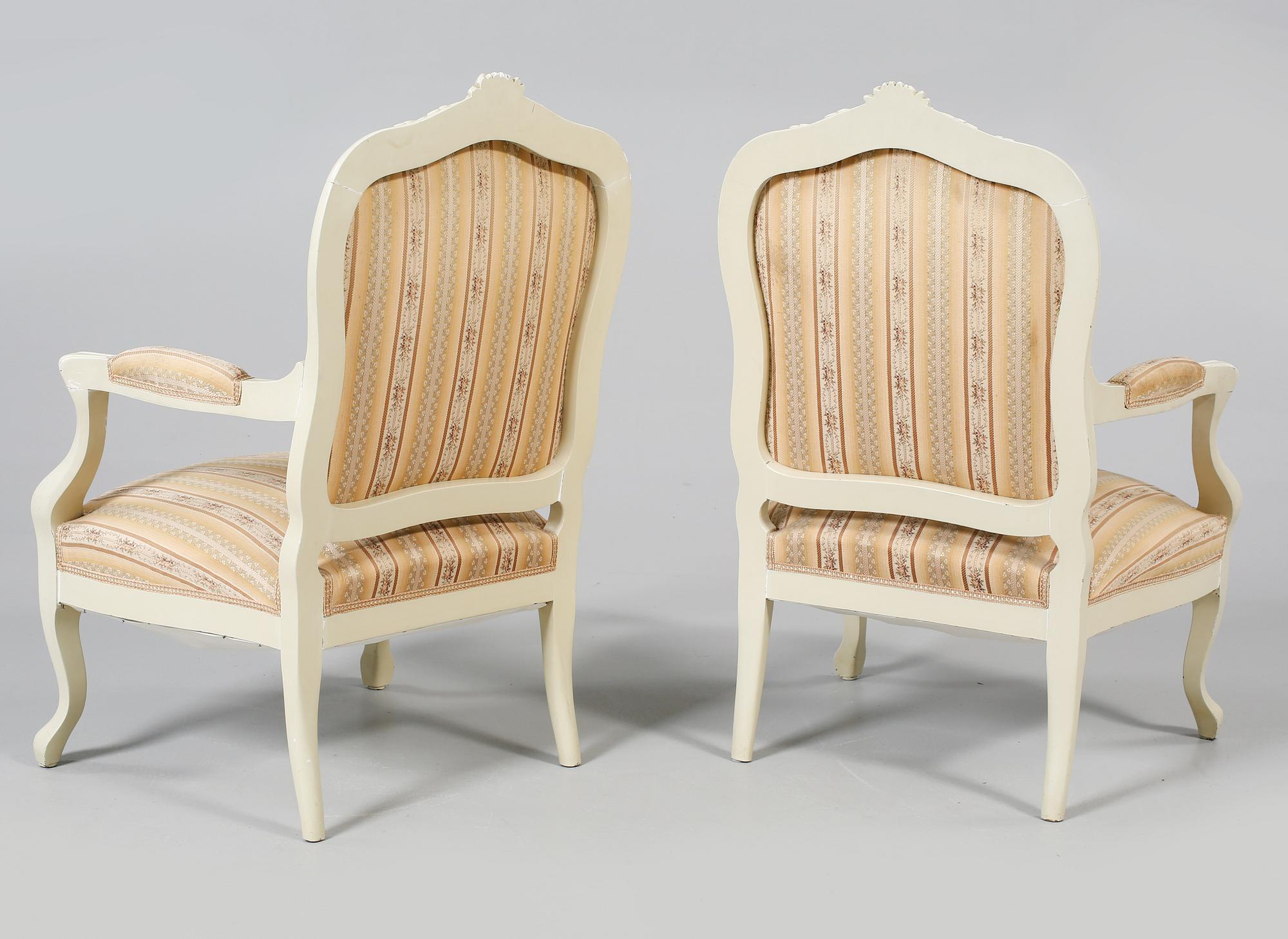 KARMSTOLAR, ett par, rokokostil, 1900-tal.