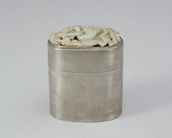 Estrid Ericson, ESTRID ERICSON, burk med lock, Firma Svenskt Tenn, Stockholm 1954.