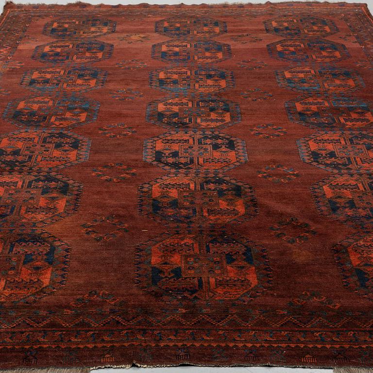 A CARPET, semi-antique Ersari, around 346 x 231 cm.