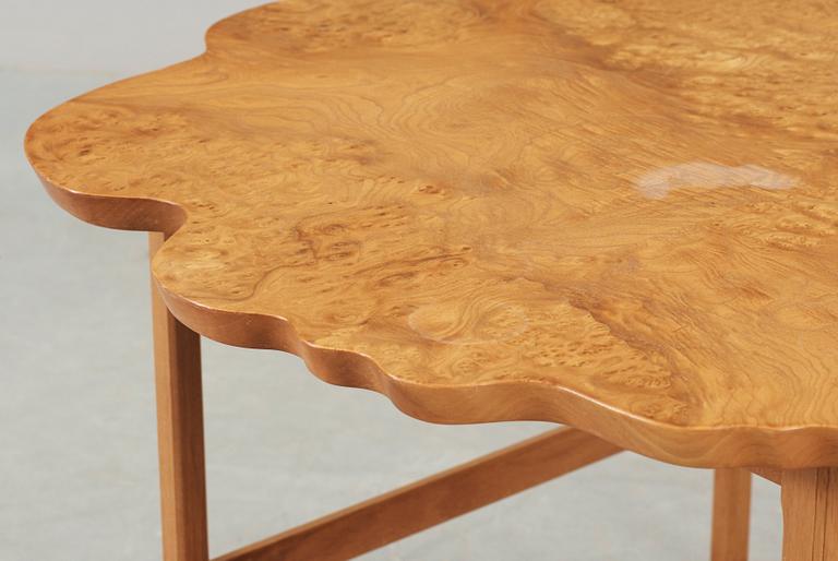 A Josef Frank elm and walnut sofa table, Svenskt Tenn, model 1057.