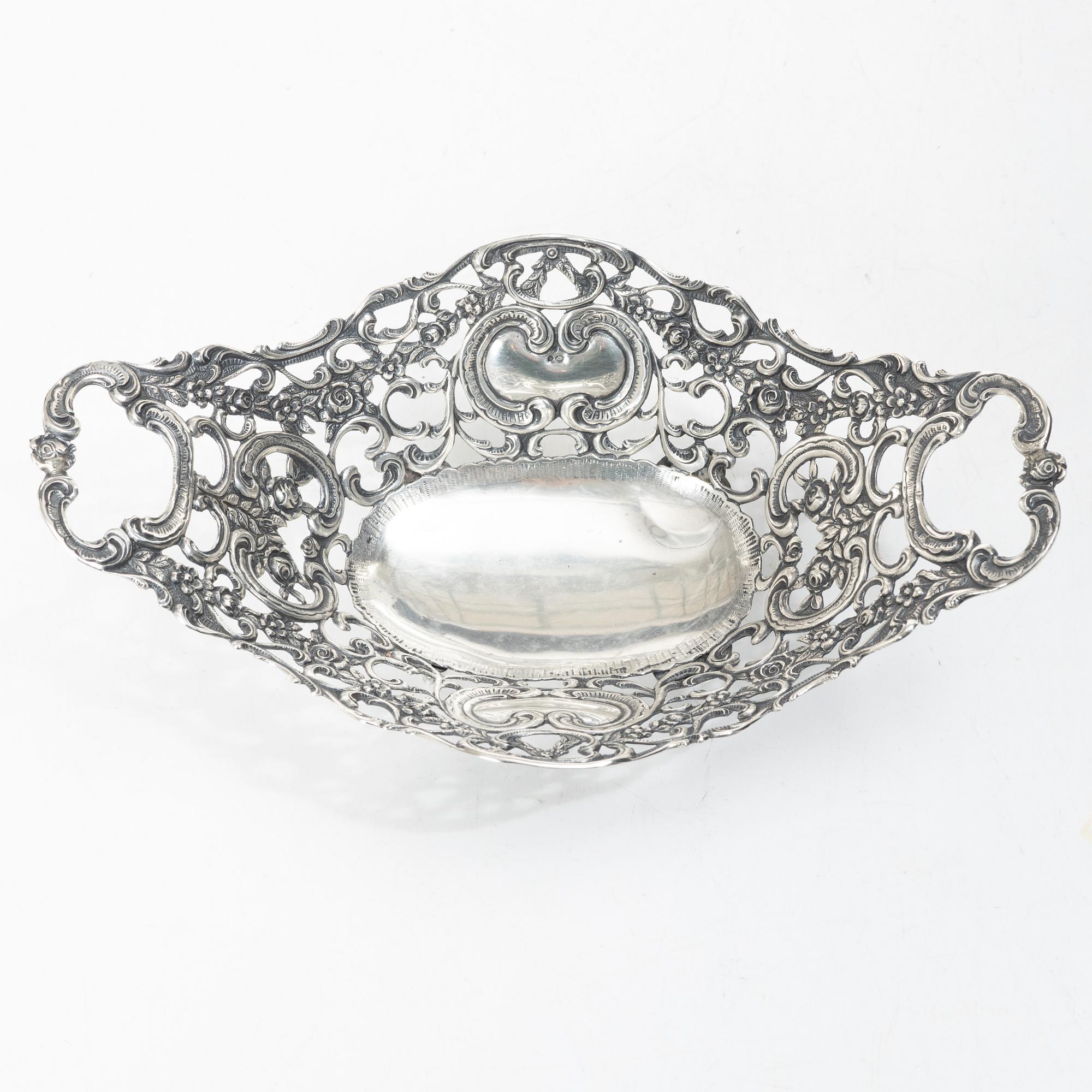 Footed bowl, silver, Rococo style, Swedish import mark, early 20th century.