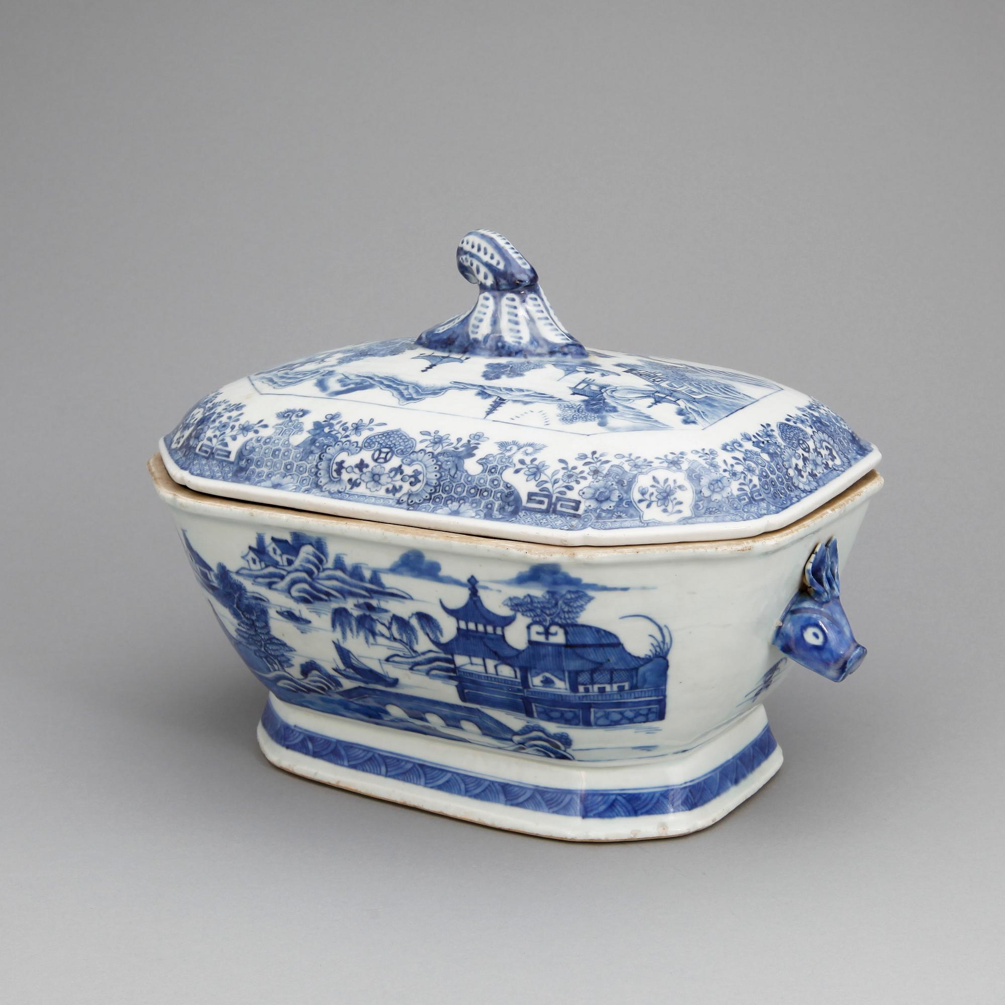 TERRIN MED LOCK, porslin, Kina, Qianlong 1700-tal.