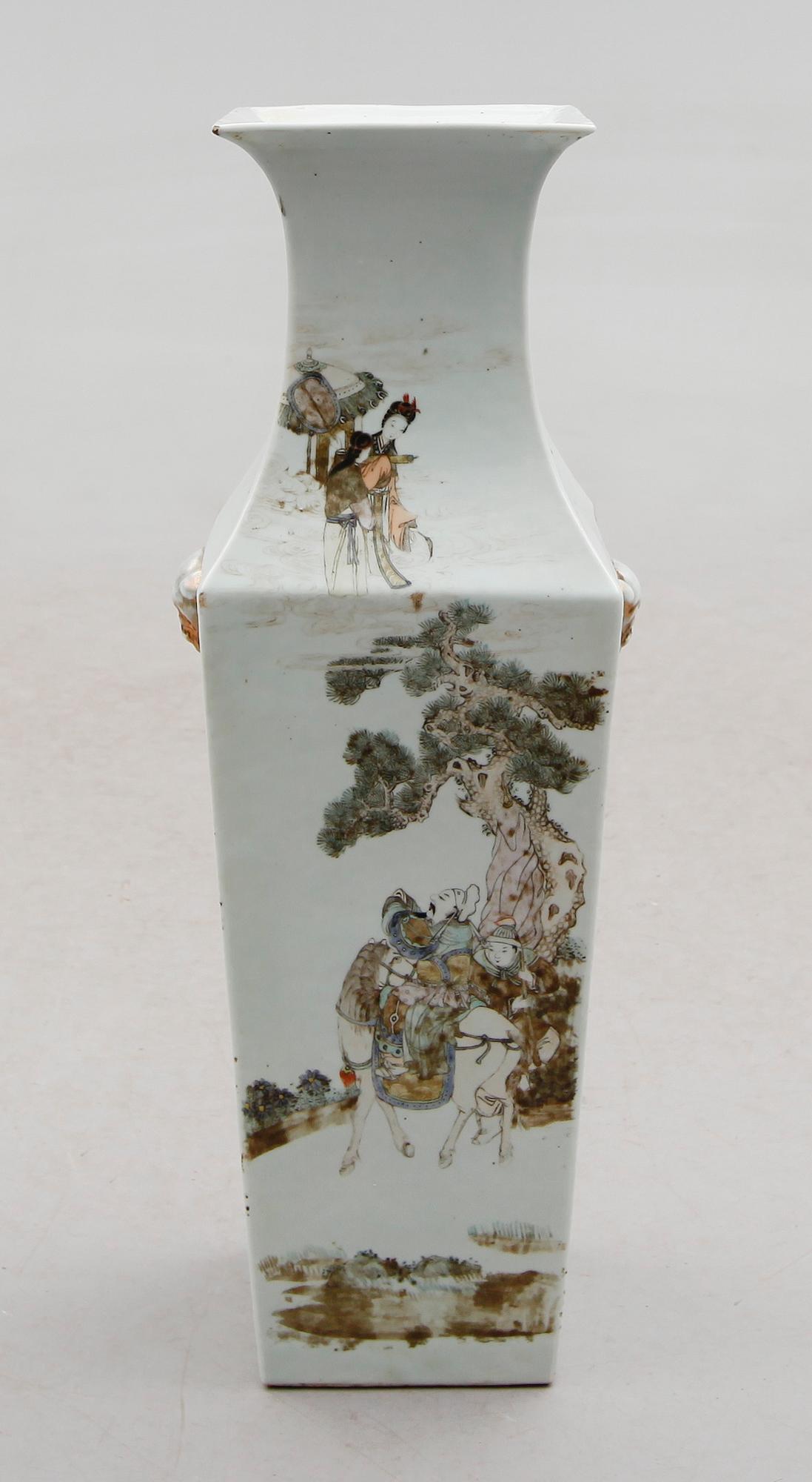 VAS, porslin, Kina, 1800-/1900-tal.