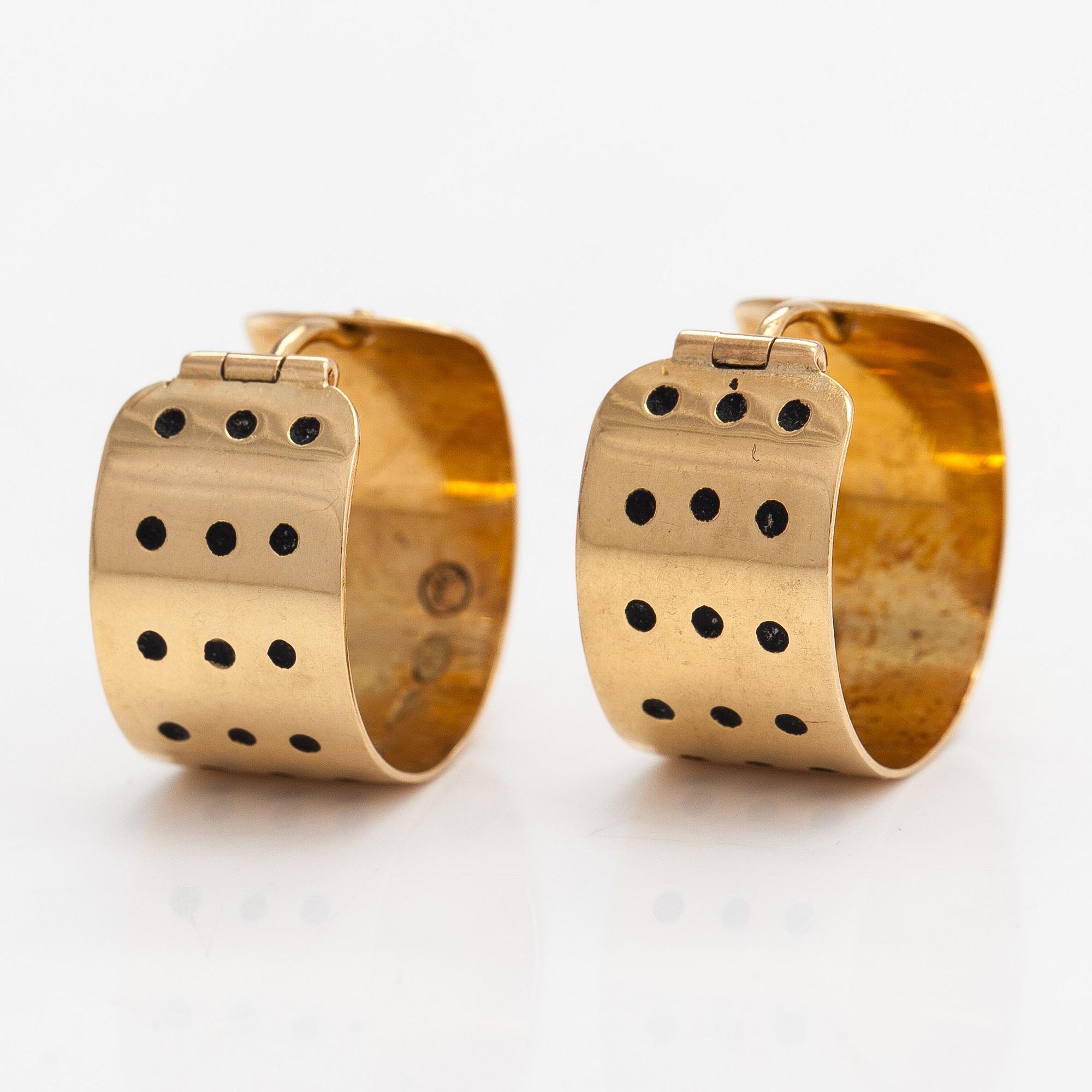 Örhängen, ett par, 18K guld, Kalevala Koru 1961.