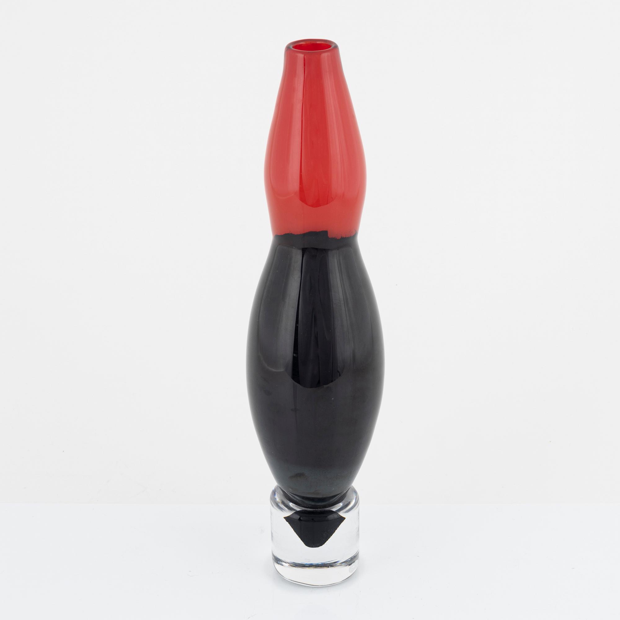 Matz Borgström, a vase, Orrefors, 1987.