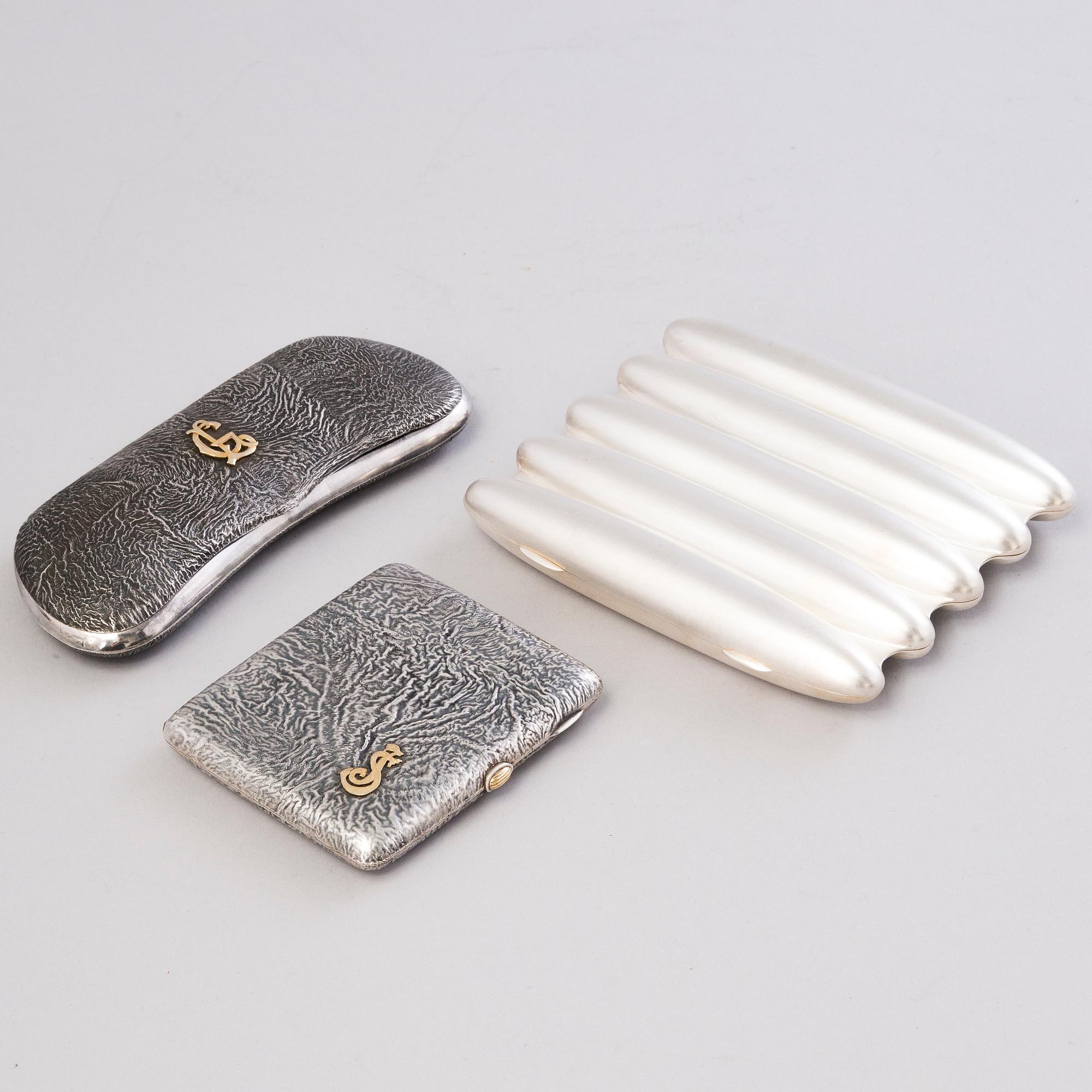CIGARRETUI, CIGARETTETUI ja GLASÖGONFODRAL, silver, Åbo och Tavastehus 1950-1960-tal.