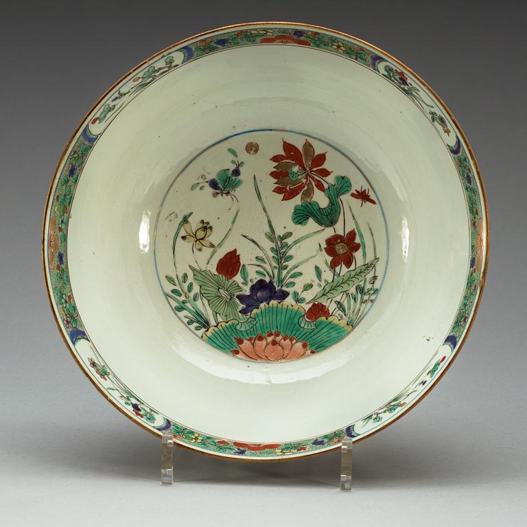 BÅLSKÅL, porslin. Qing dynastin, Kangxi (1662-1722).