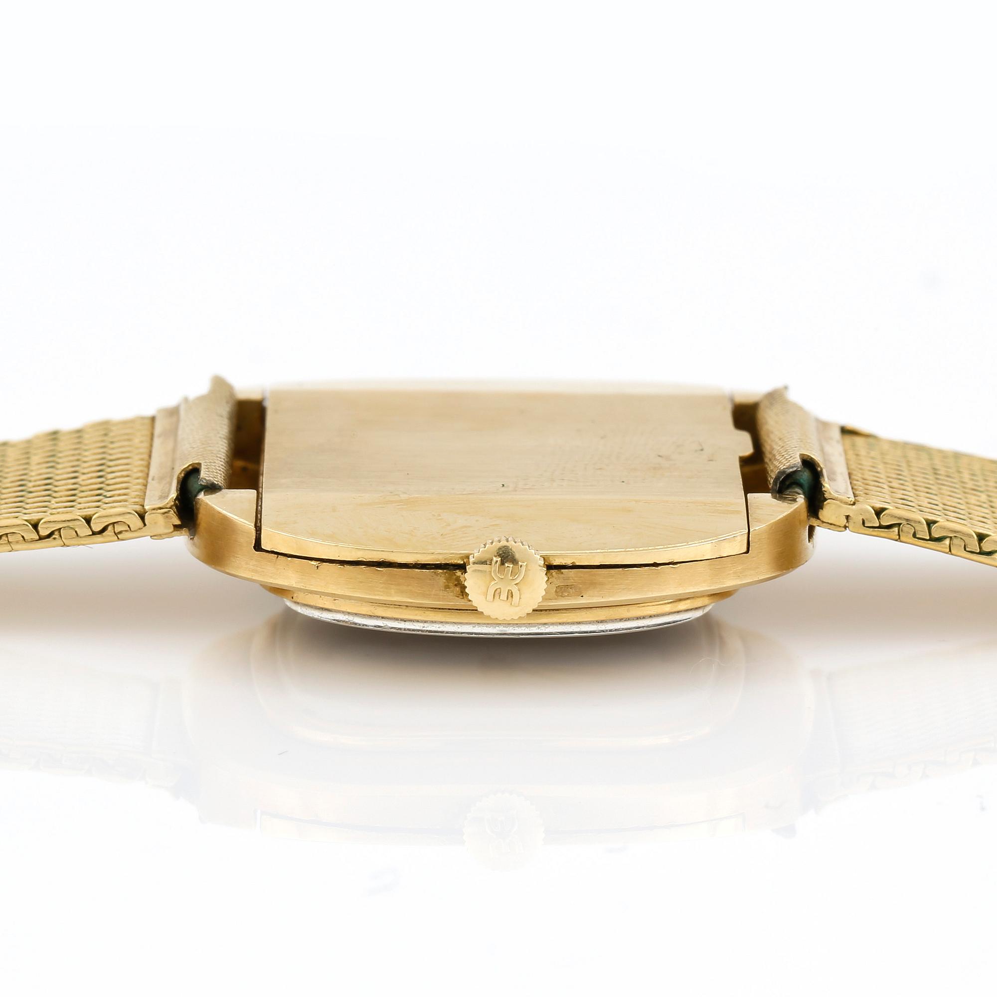 ARMBANDSUR, Ebel, 18K guld, Geneva, Schweiz, efter 1934.  Vikt ca 54,88 g.