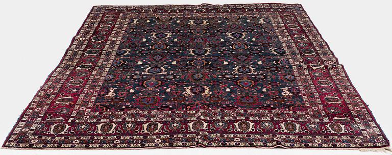 Matta, semiantik Teheran, norra Persien, ca 298 x 211 cm.