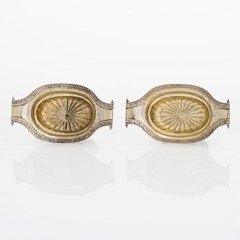 Adolf Fredrik Granfelt, saltkar, ett par, silver och förgyllt silver, Borgå (AFG verksam 1827-54).