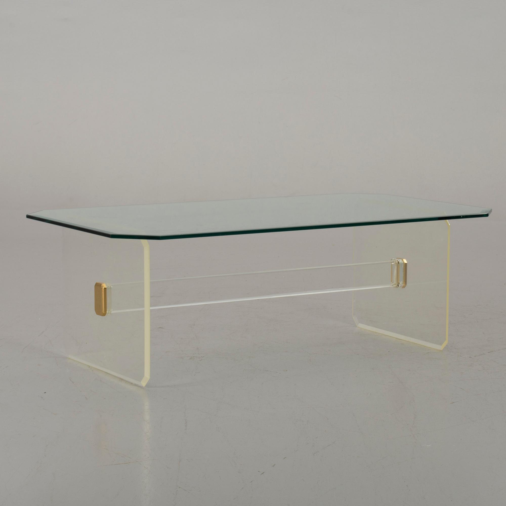 A SOFA TABLE, end of 20th century.