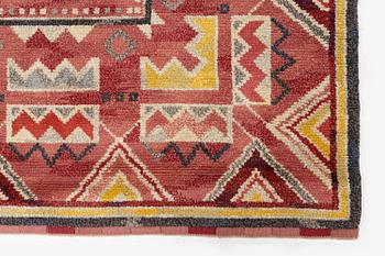 Margareta Sundbom Eichenholz, a knotted pile carpet, ca 338 x 343, unsigned.