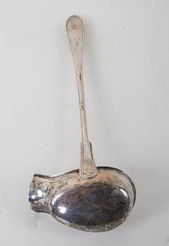 SOPPSLEV, silver. G.A.B 1913(otydlig stämpel), modell "Svensk spets".