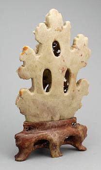 FIGURIN, soapstone, Kina, 1900-tal.