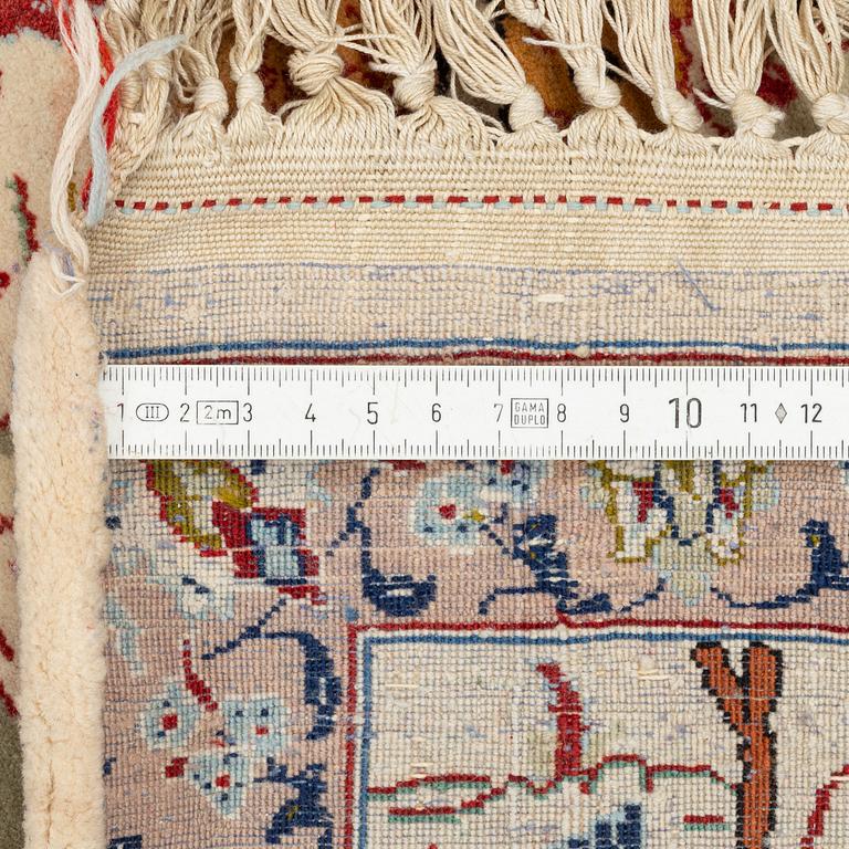 Matta, Isfahan, Old, ca 160 x 105 cm.