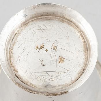 Carl Lemon d.ä., bägare, silver, Uppsala 1738. Rokoko.