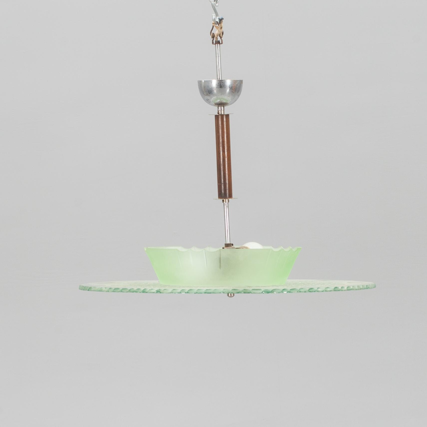 TAKLAMPA, 1940-tal. Höjd 50, diam 59 cm.