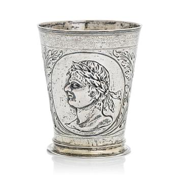 Cornelius Poppe, pikari, hopeaa, Augsburg, Saksa n. v. 1700.