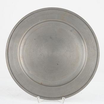 A set of Swedish Pewter Envelope Plates, Scandia Tenn, Karlshamn 1973-1981 (14 pieces).